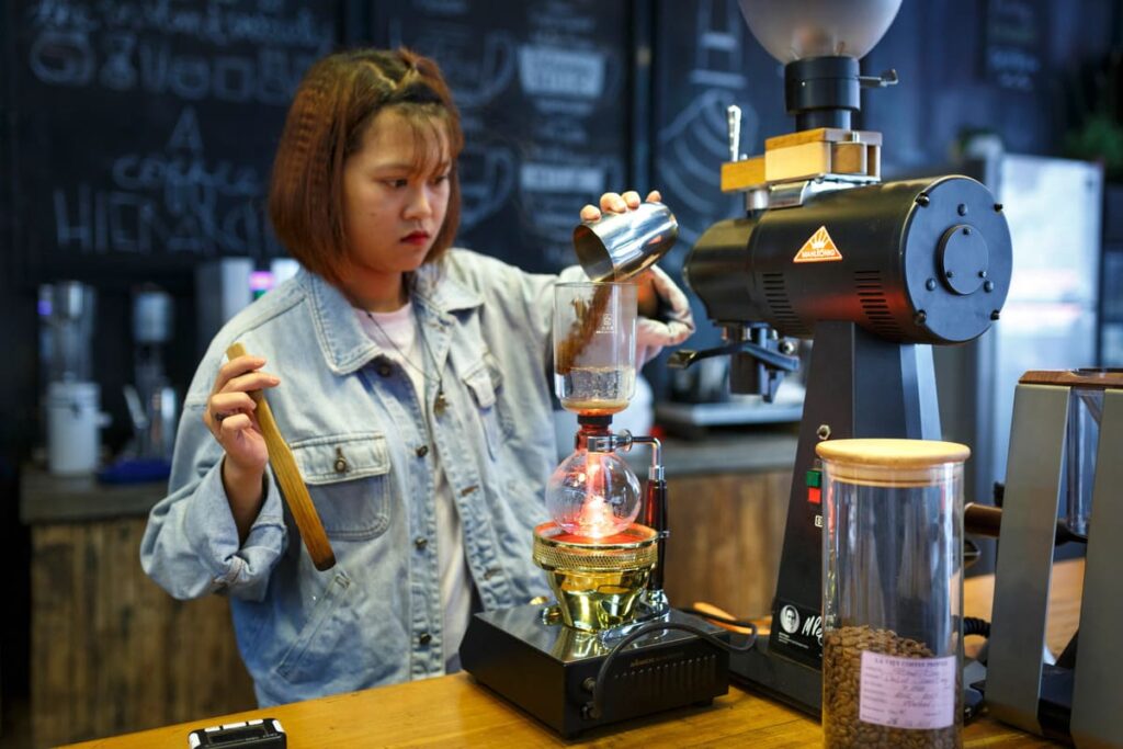 Coffee maker brewing process diagram