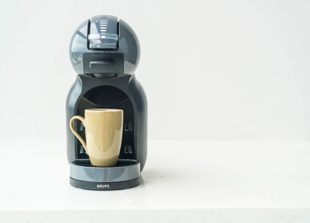 De'Longhi Dedica EC685 – Best Premium Coffee Machine for Home in India