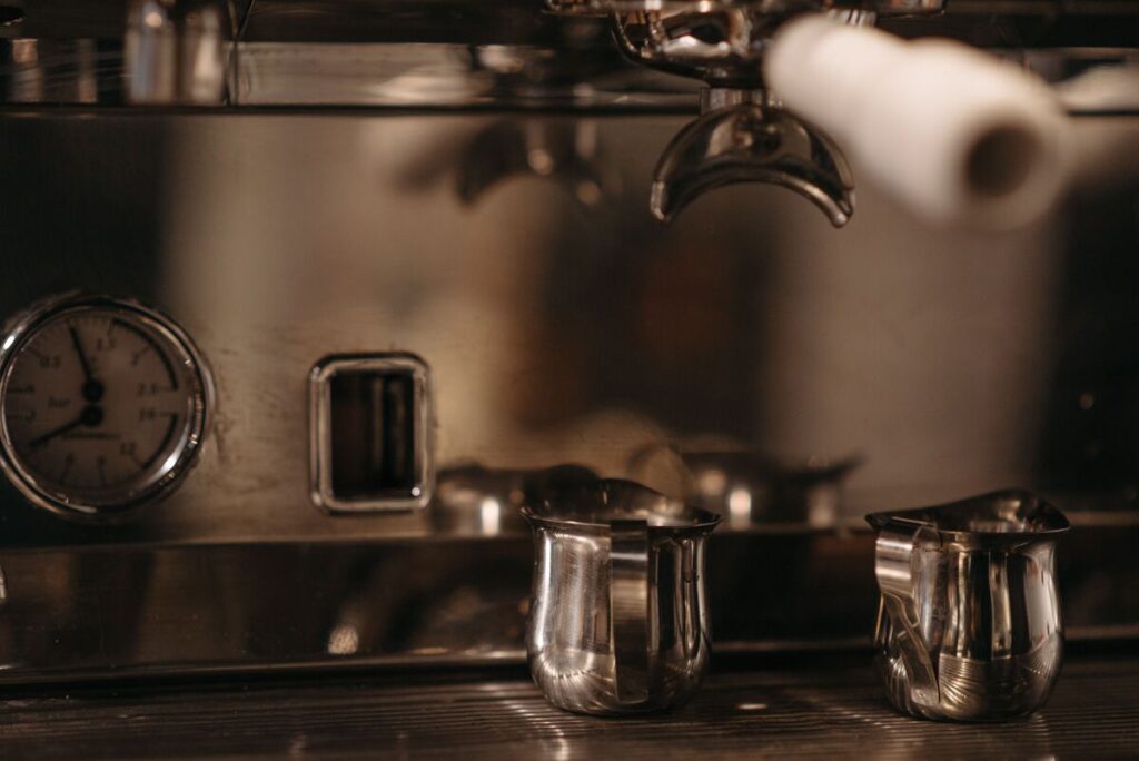Coffee machine vs coffee maker comparison